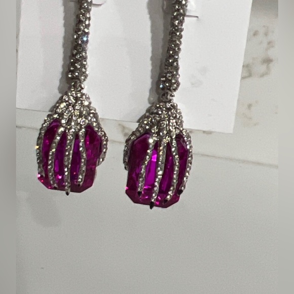 NWT ⚜️💖⚜️ Betsey Johnson Silver Tone Skeleton Hand Drop Earrings Pink - Picture 5 of 13